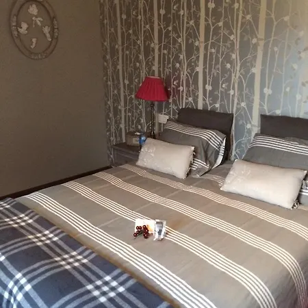 Bed & Breakfast La Ferme Du Doux 4*